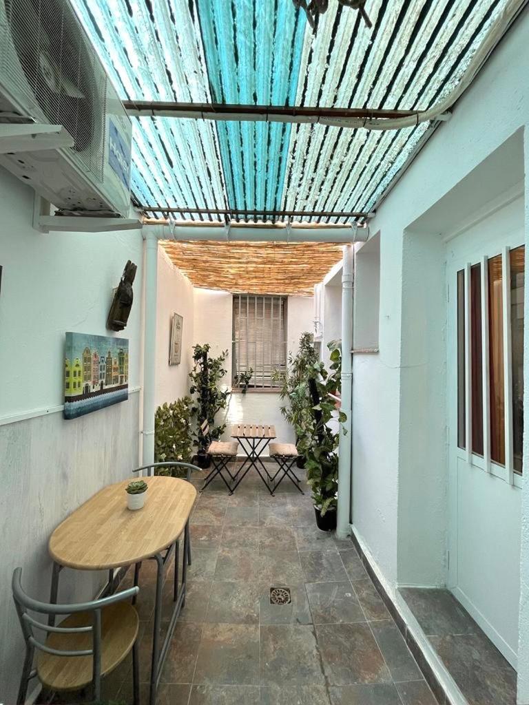 Sebastian Elcano 6, Embajadores Madrid Exterior photo